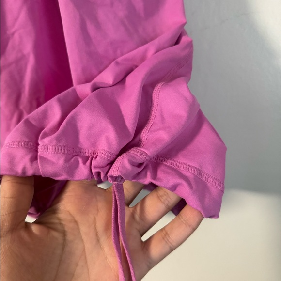 EUC LULULEMON TOP - Picture 6 of 7